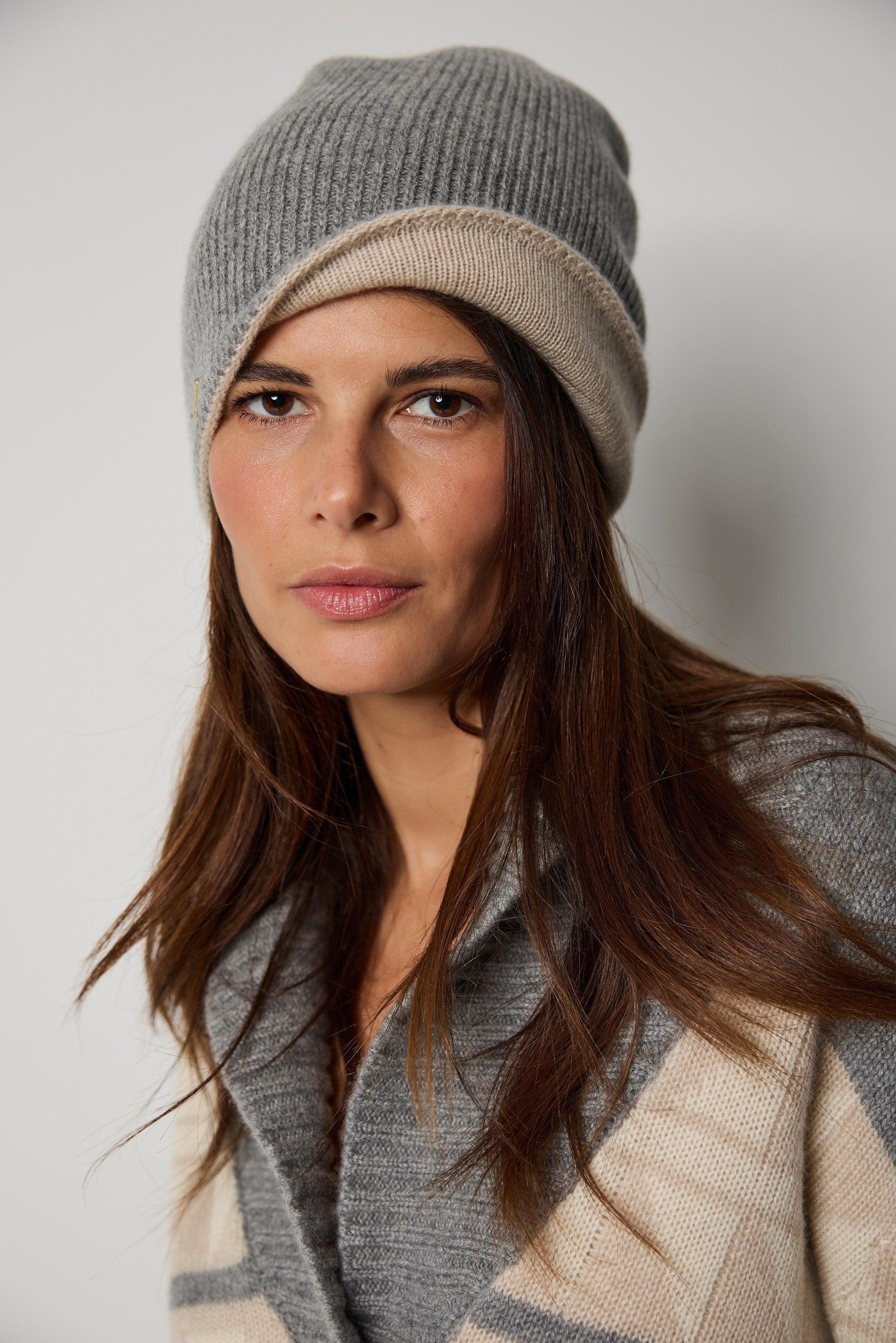 Bonnet bicolore en cachemire BOY