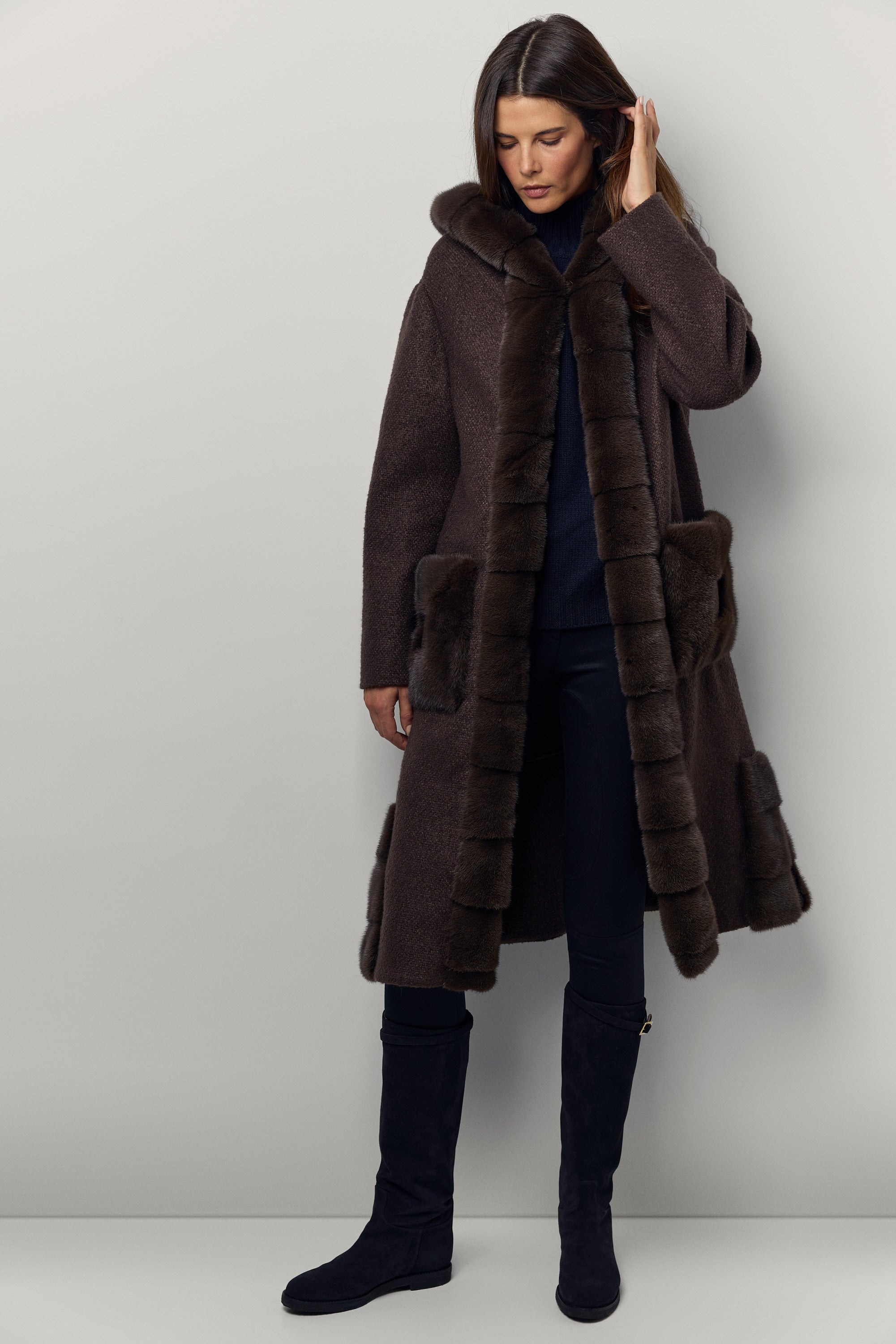 Manteau en cachemire et vison à capuche