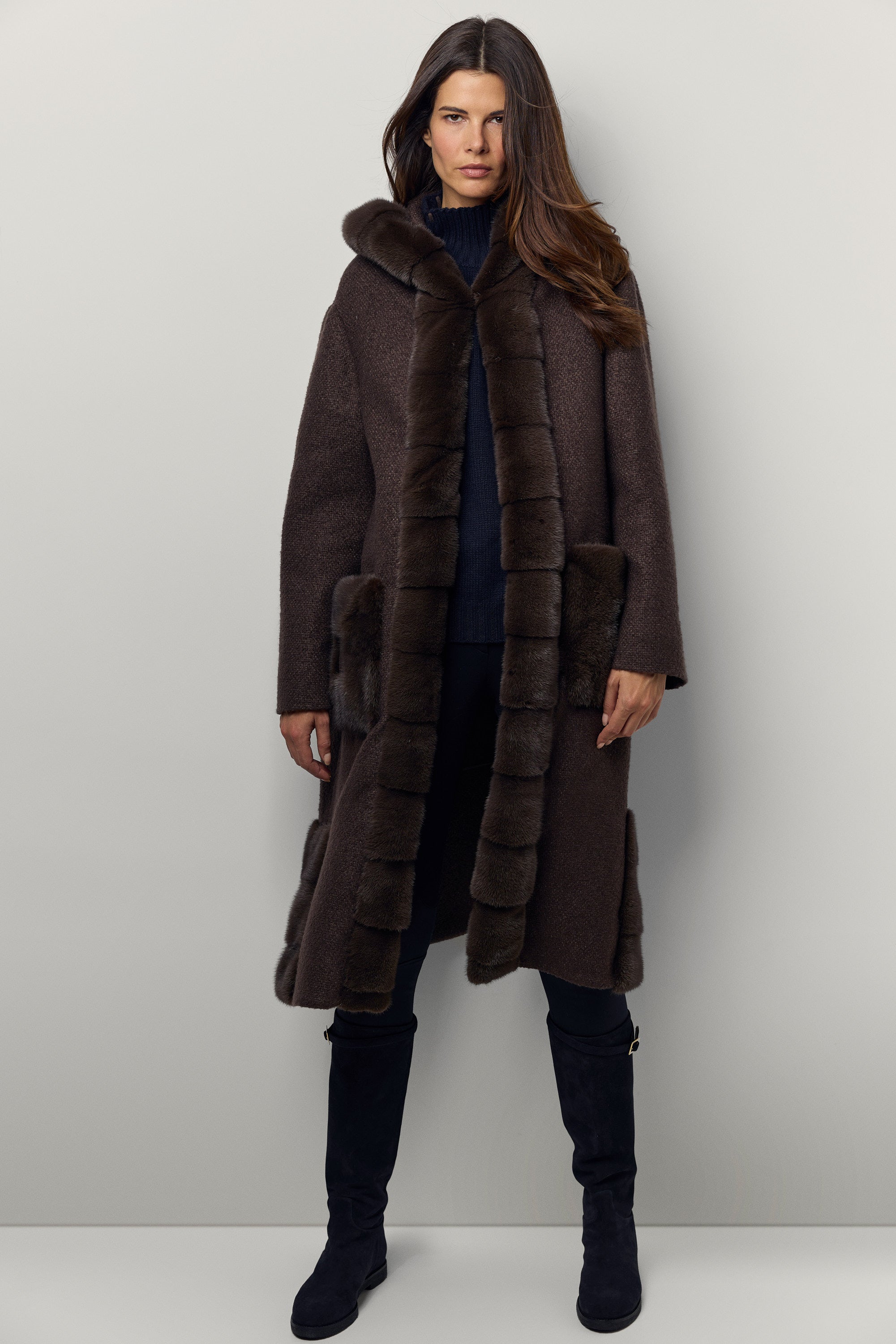 Manteau en cachemire et vison à capuche