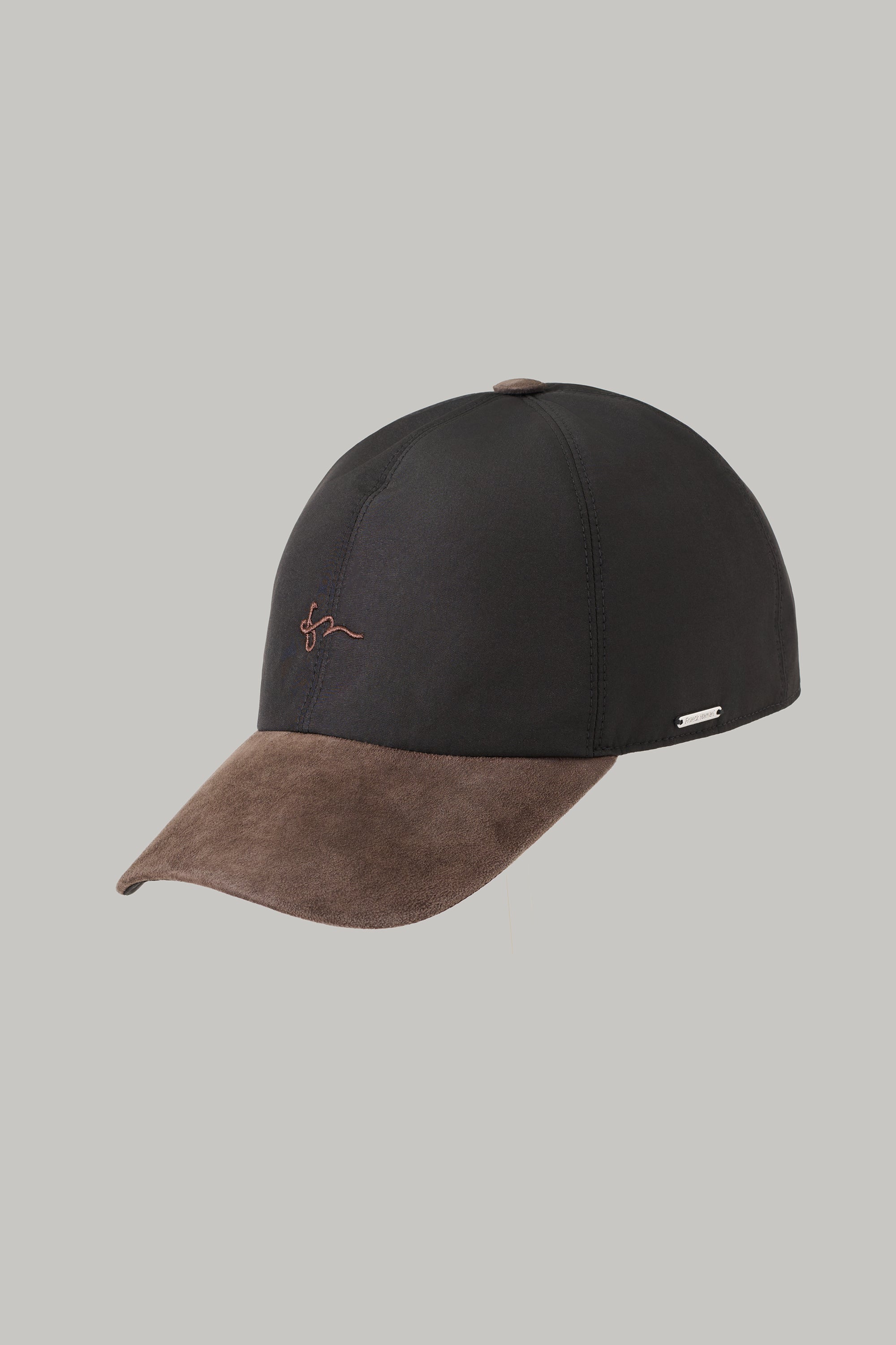 Casquette BASEBALL en silk nylon ultra-light