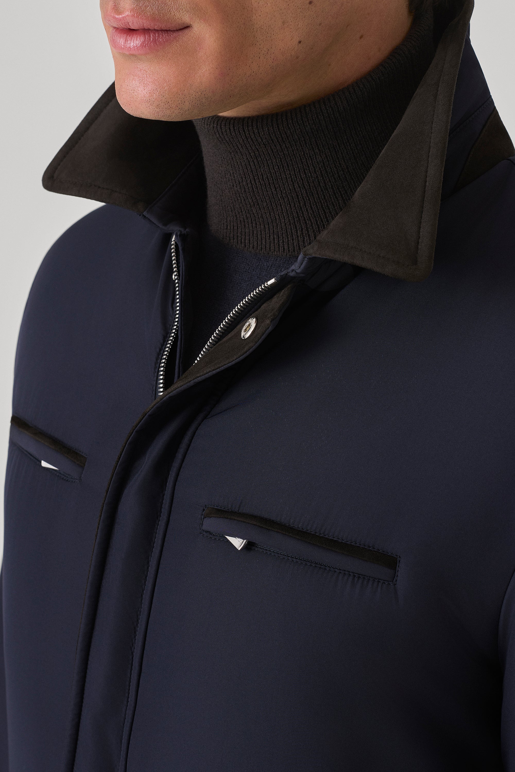 Parka Bond en silk nylon ultra-light et suède