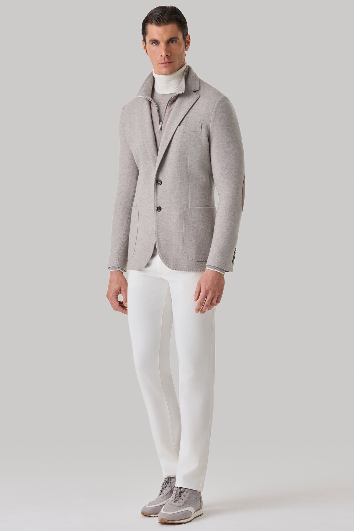 Veste en ultimum cachemire felt et plastron en suède
