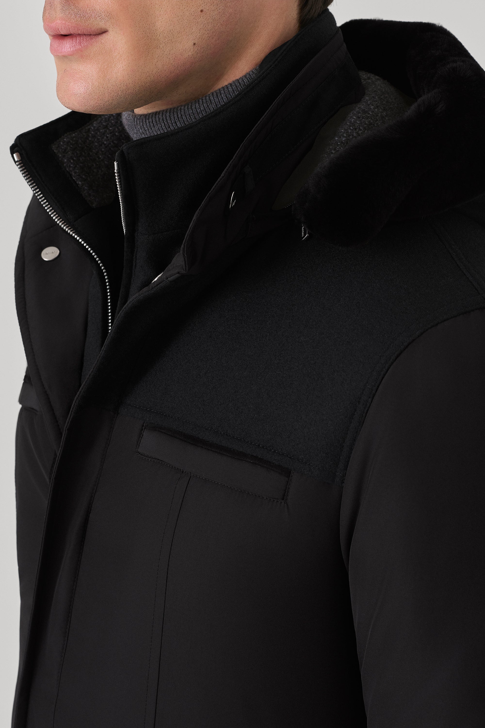 Parka Elvis en silk nylon ultra-light avec empiècement en ultimum cachemire