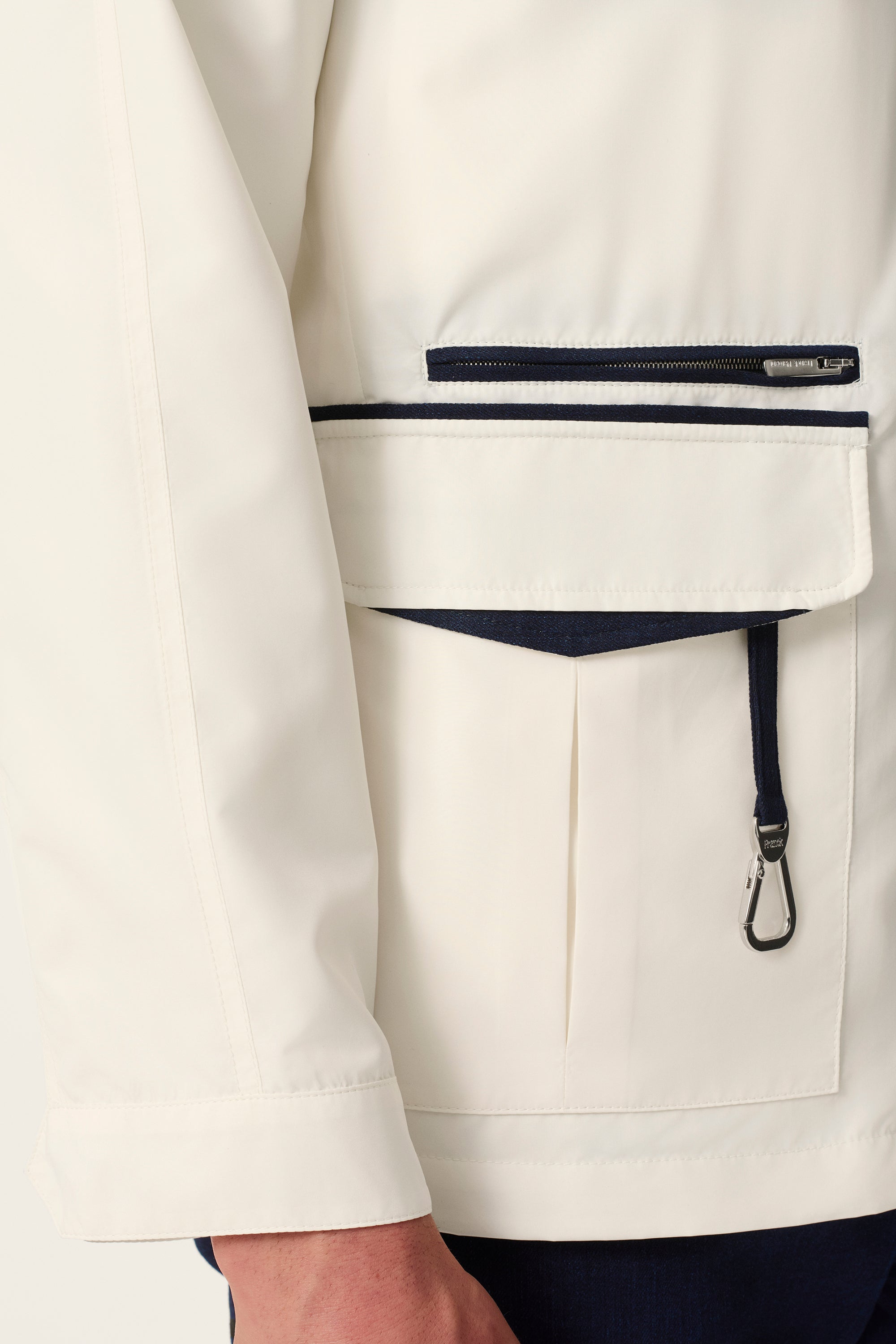 BOND Parka in ultra-light silk nylon with denim details