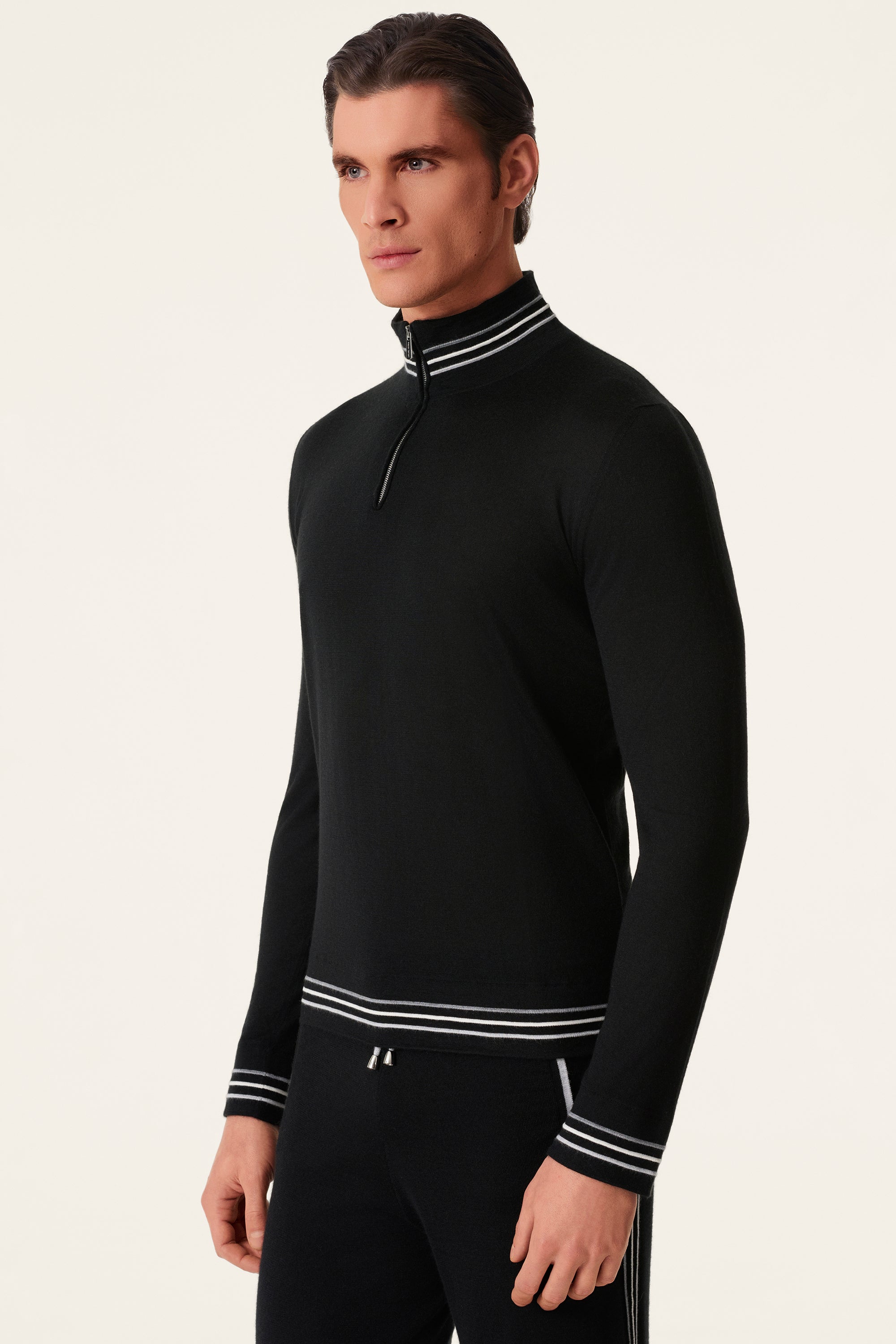 Pull FAVONIO OTTOMAN