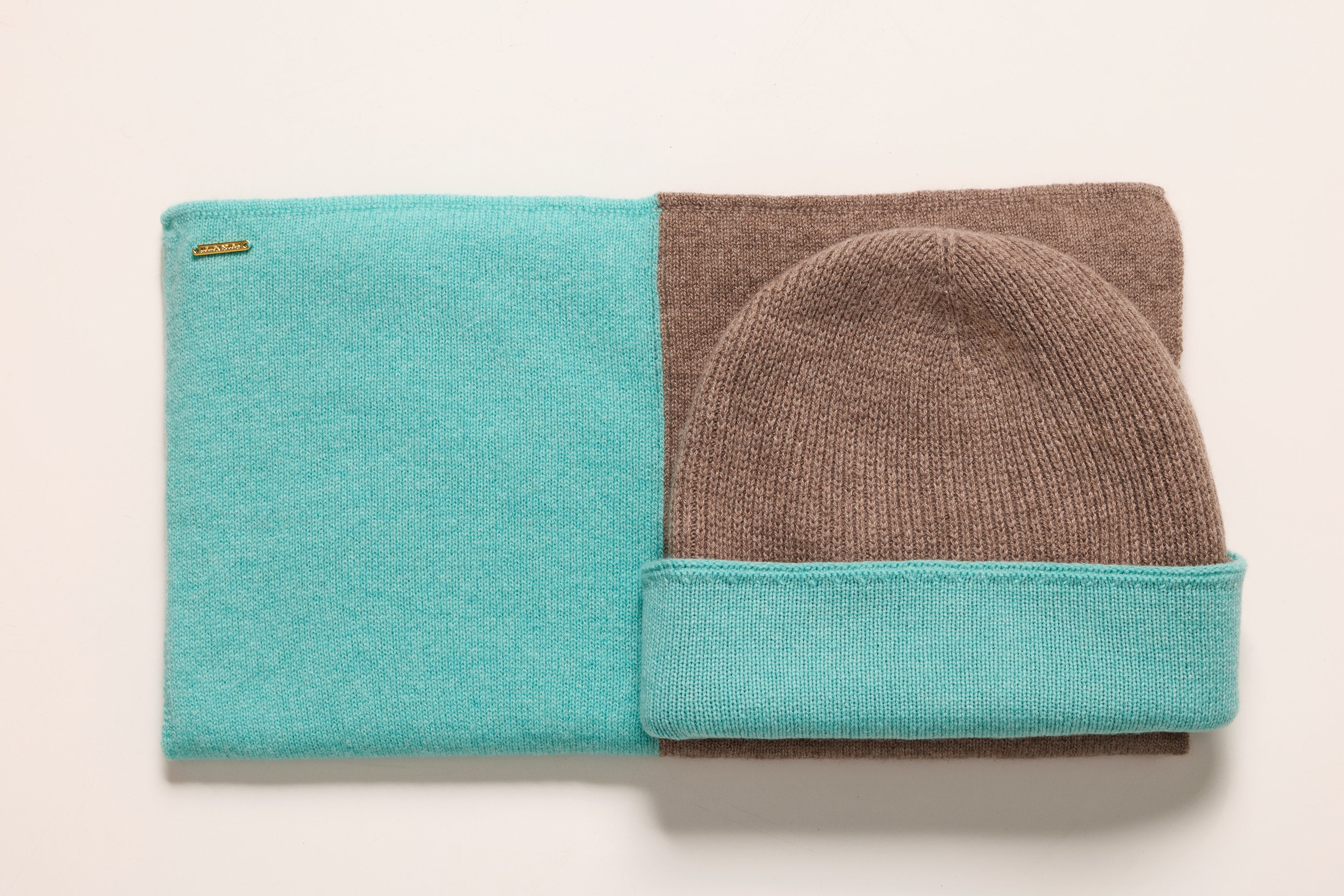 Bonnet bicolore en cachemire BOY
