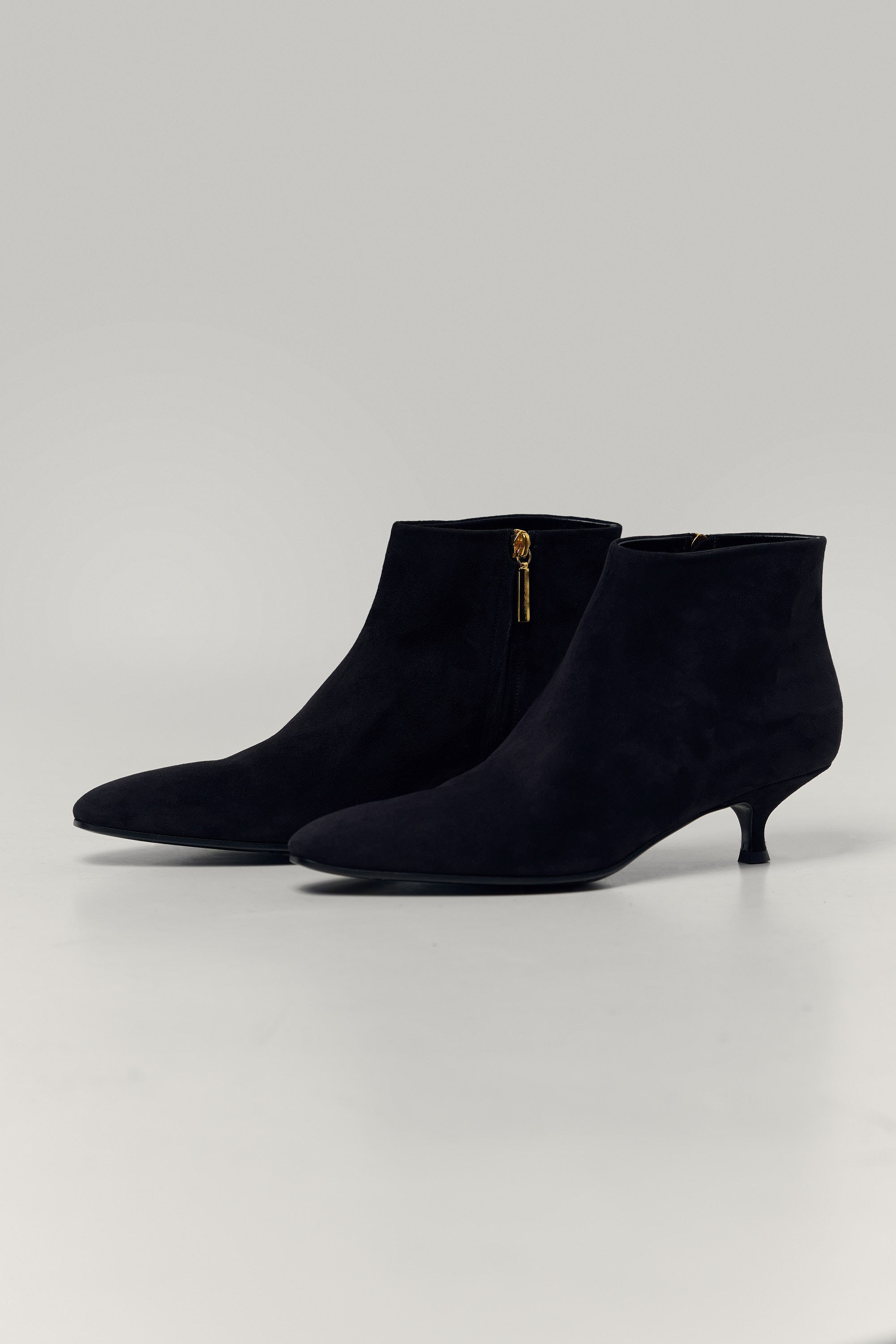Bottines à talon en suède