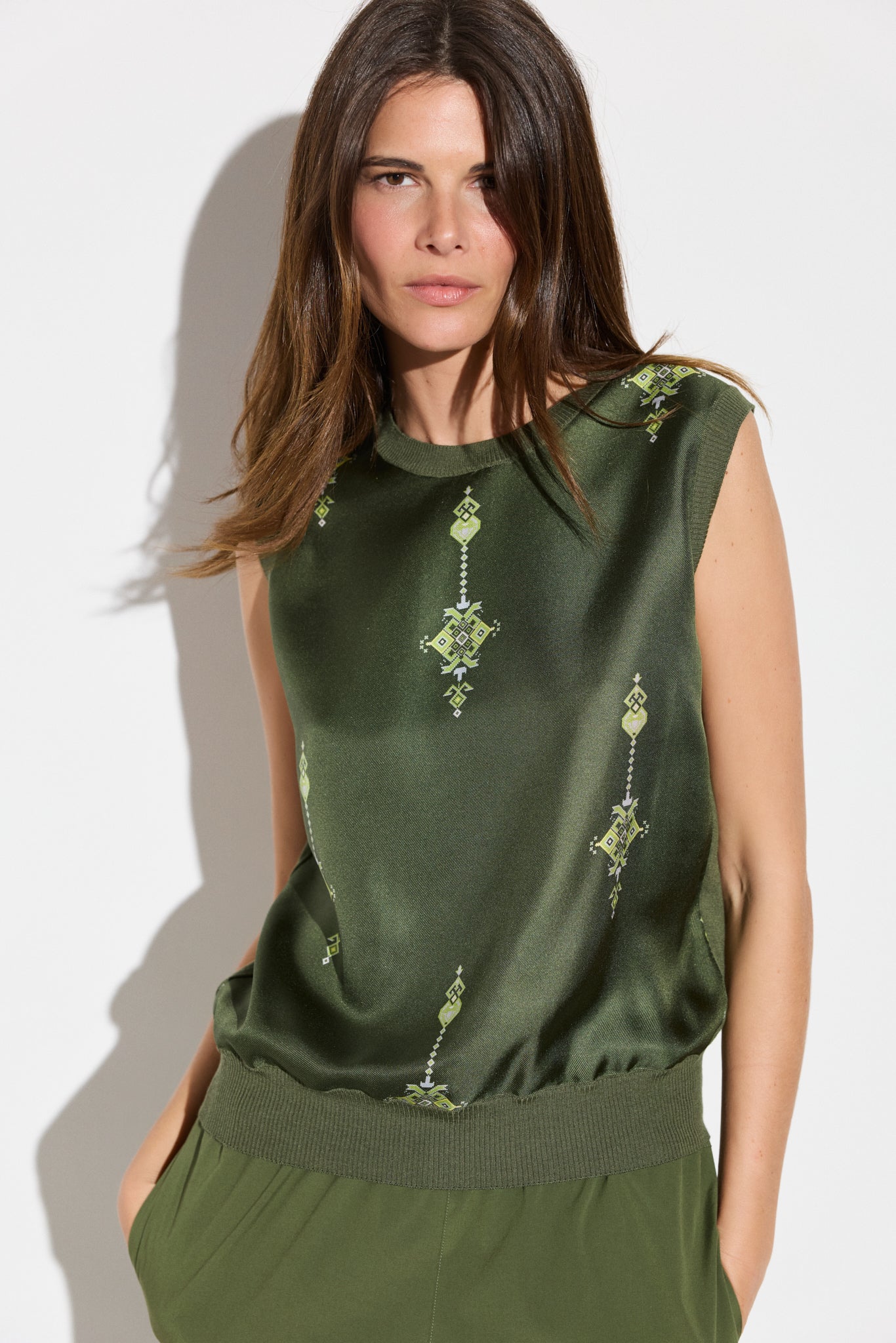 Top sans manches en cachemire et soie PERLE