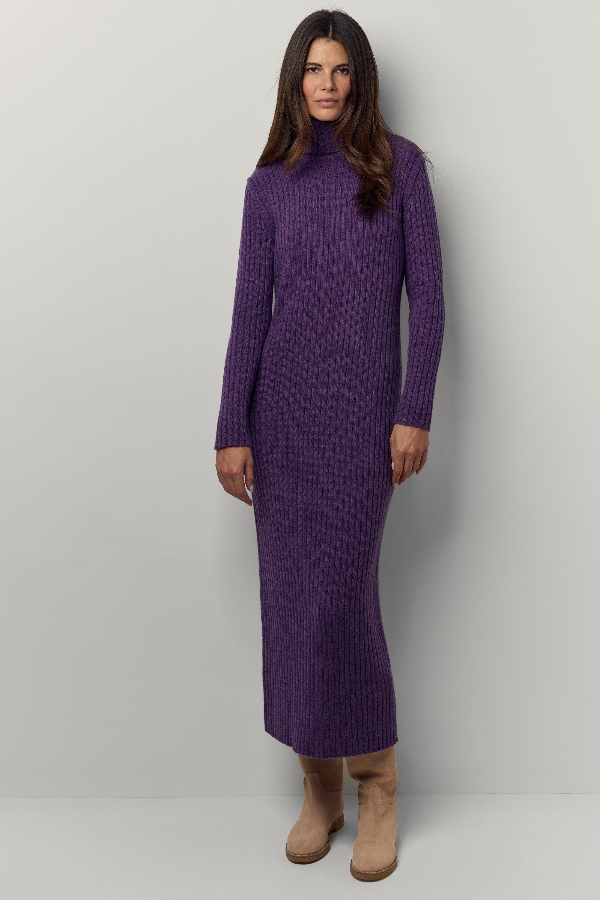 Robe longue en cachemire à côtes plates