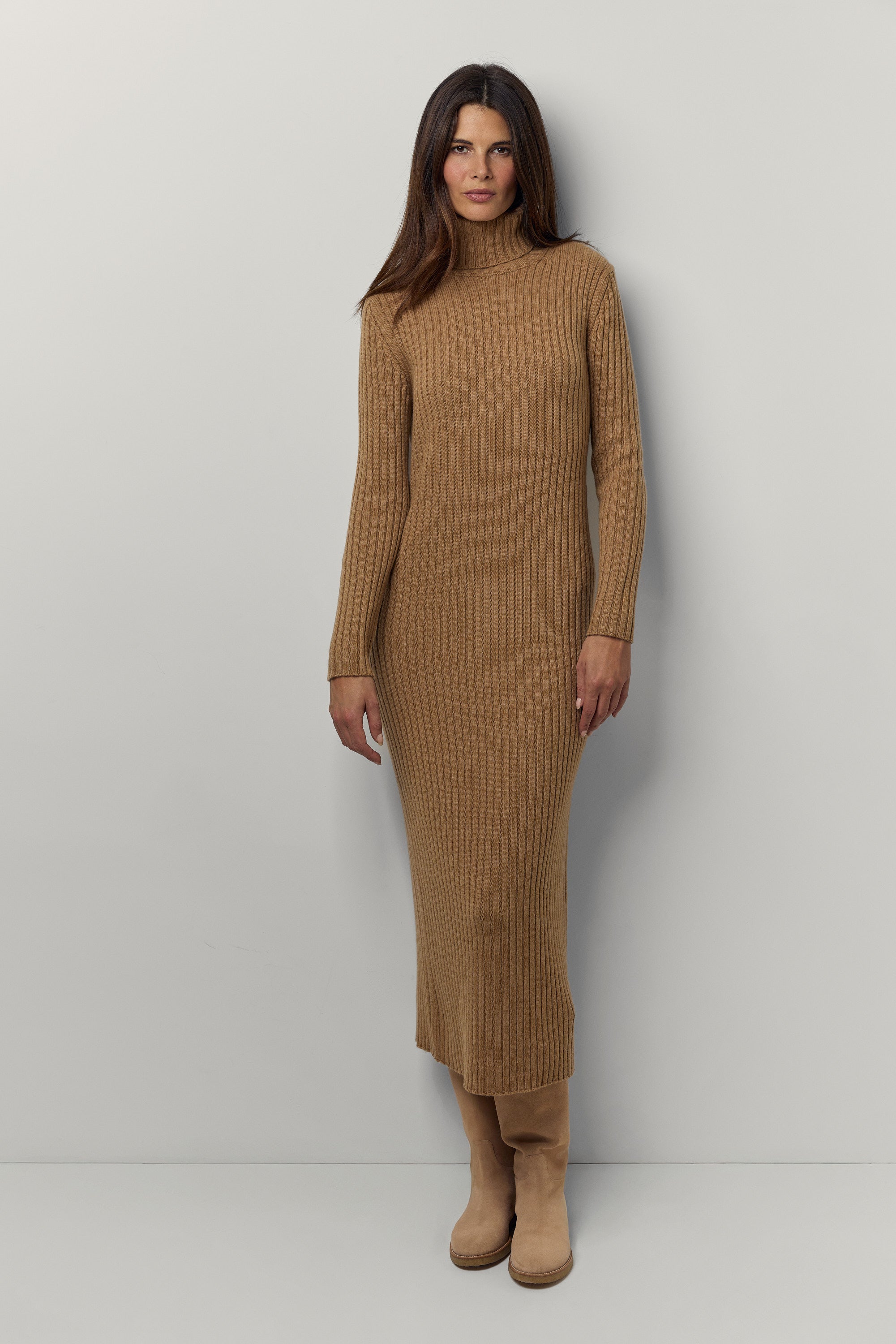 Robe longue en cachemire à côtes plates