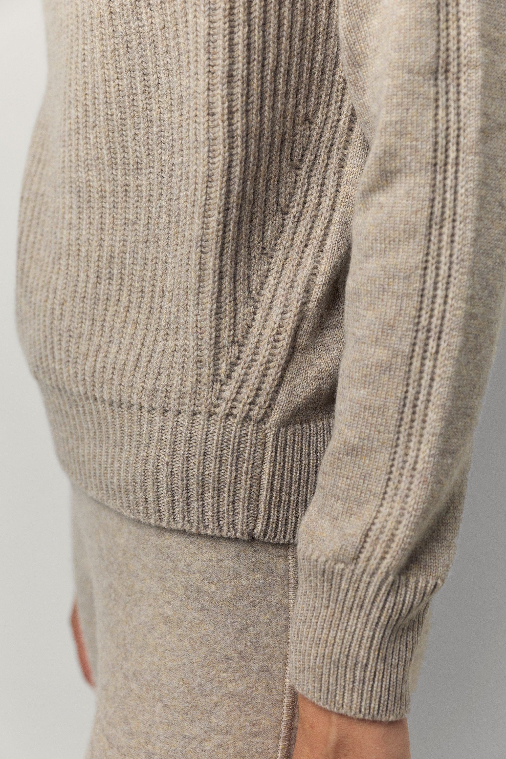 Pull en cachemire à col zippé