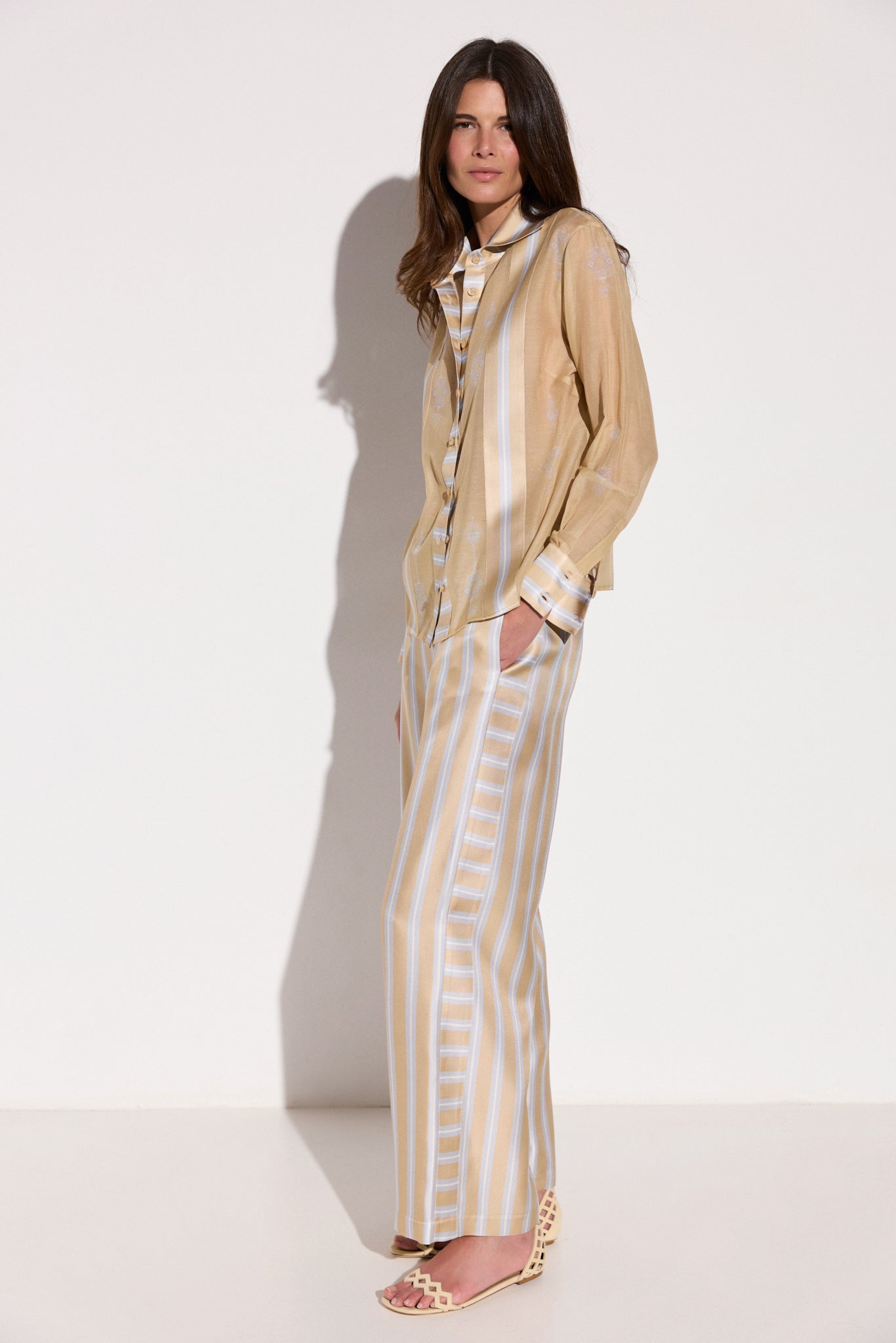 Pantalon en twill de soie rayé
