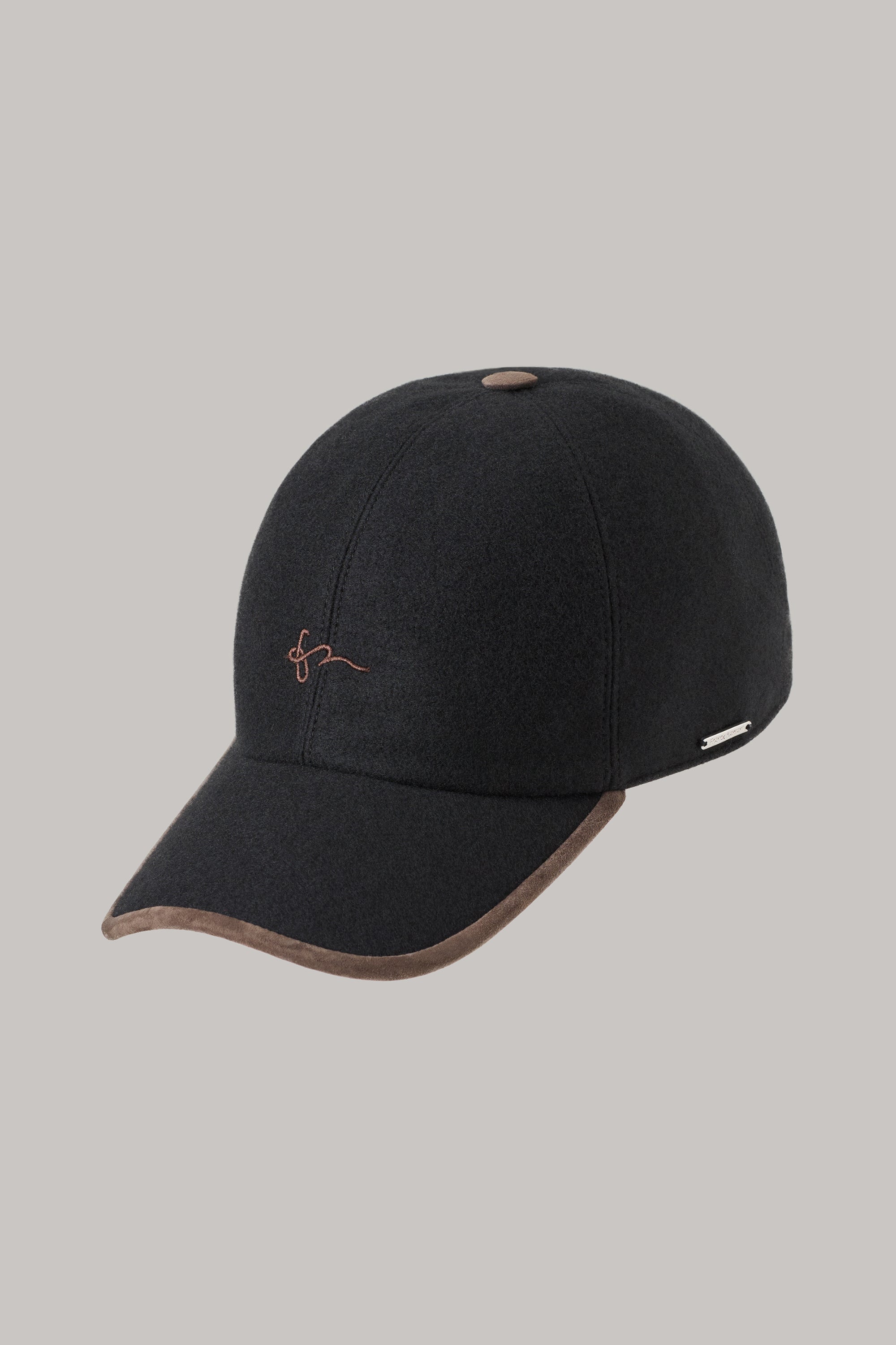 Baseball cap with mink lining