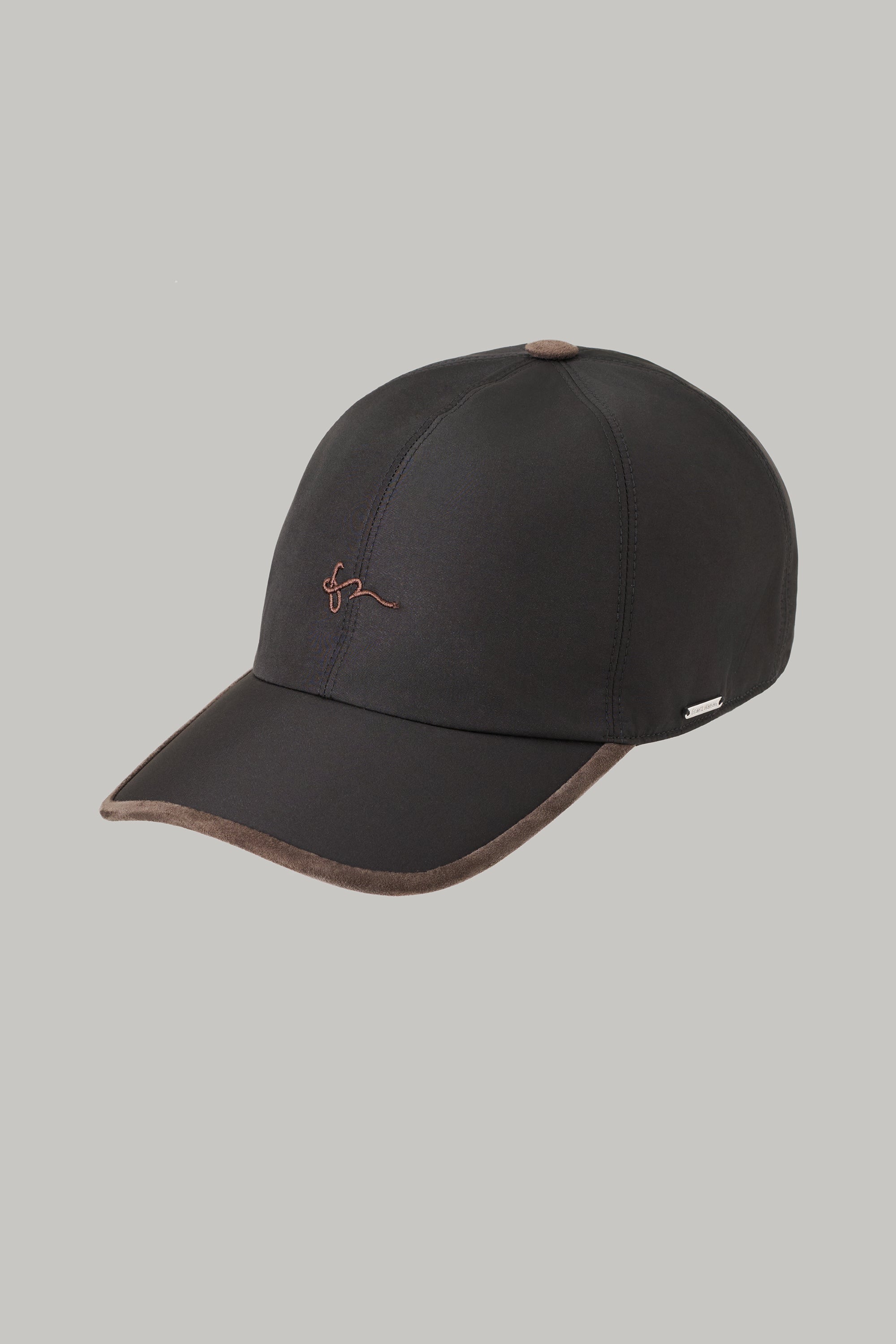 Casquette BASEBALL en silk nylon ultra-light