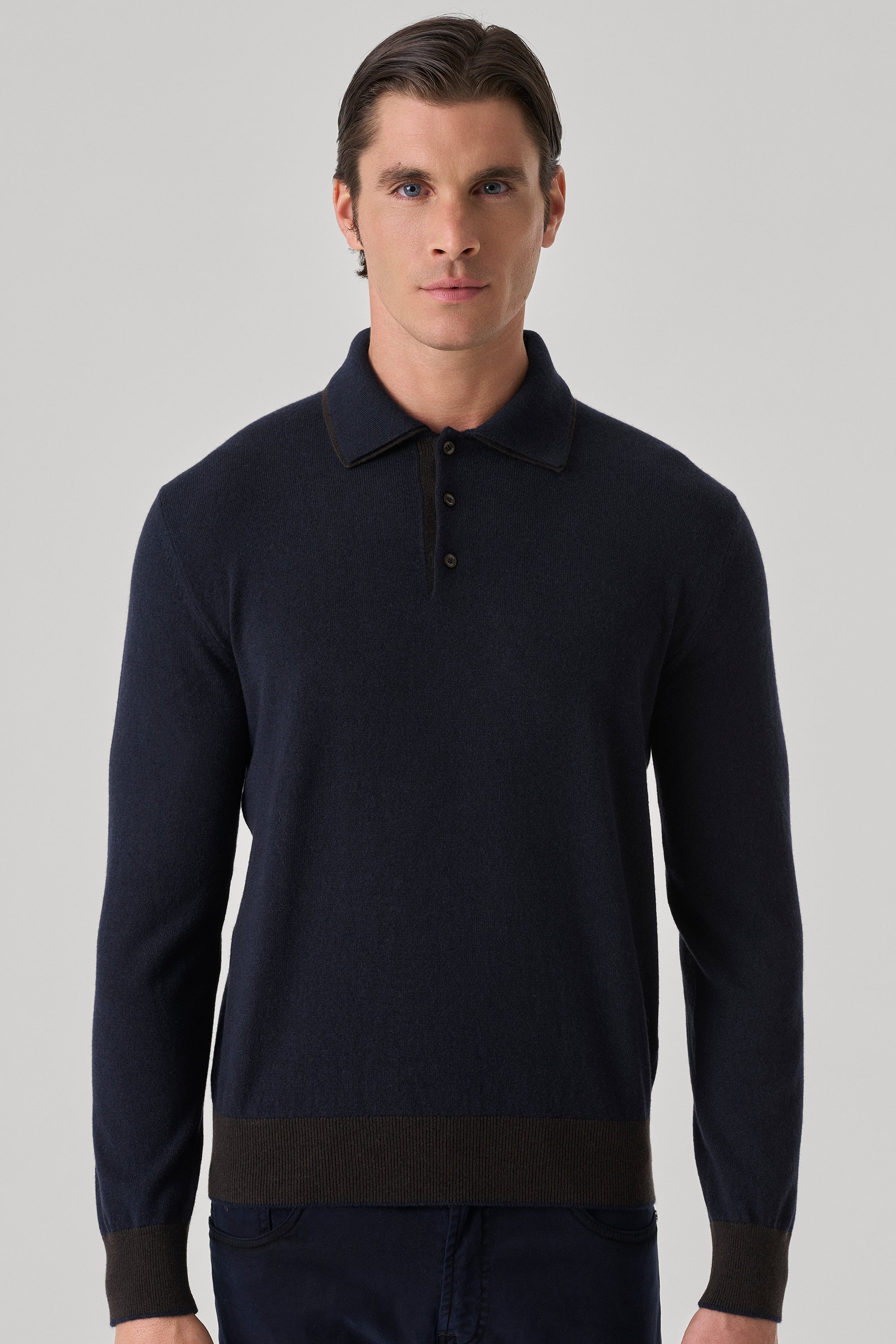 Pull en Ultimum cachemire à double col