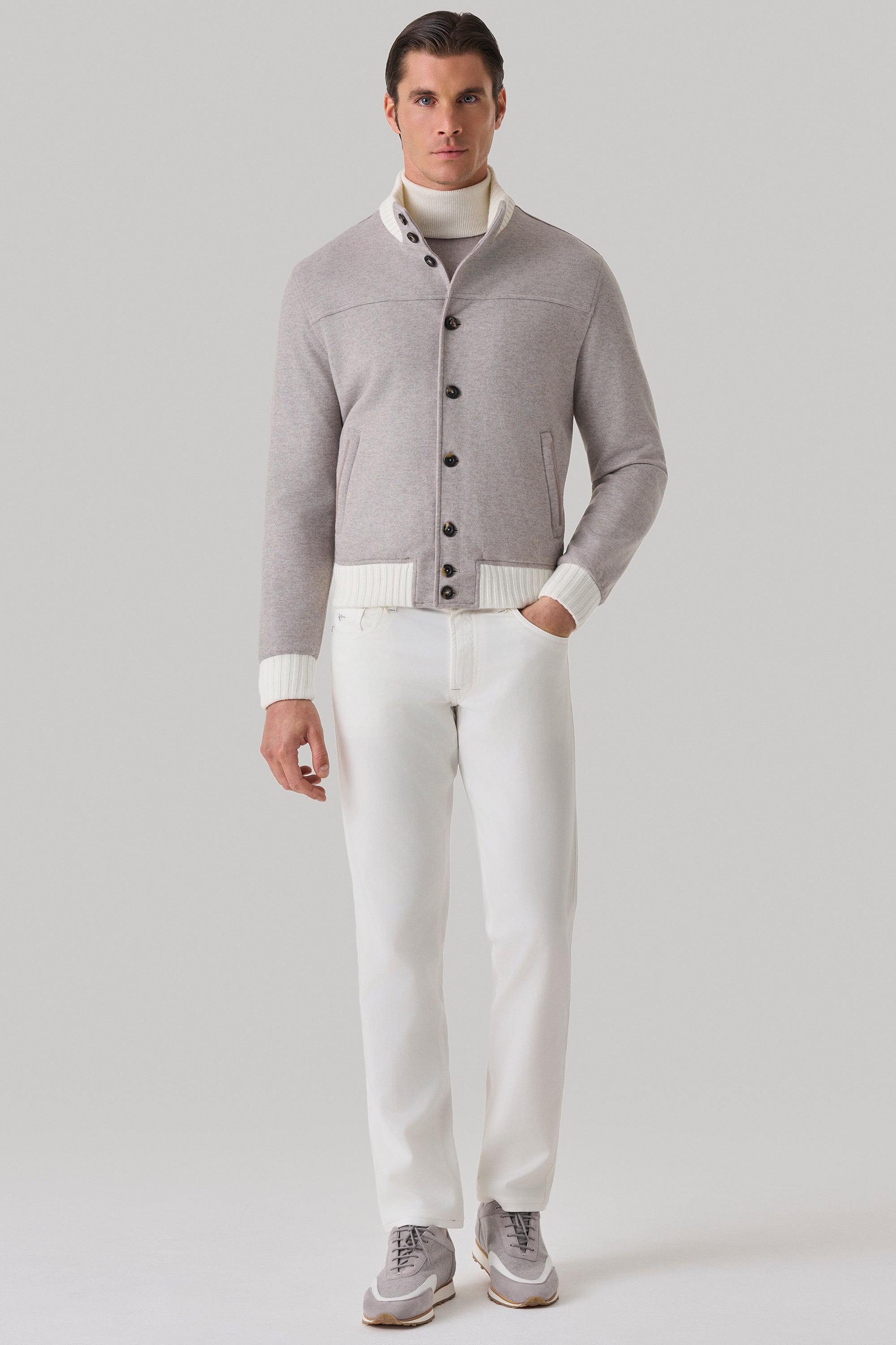 CONFORT Buttons Bomber Jacket in double-faced Ultimum cashmere® felt