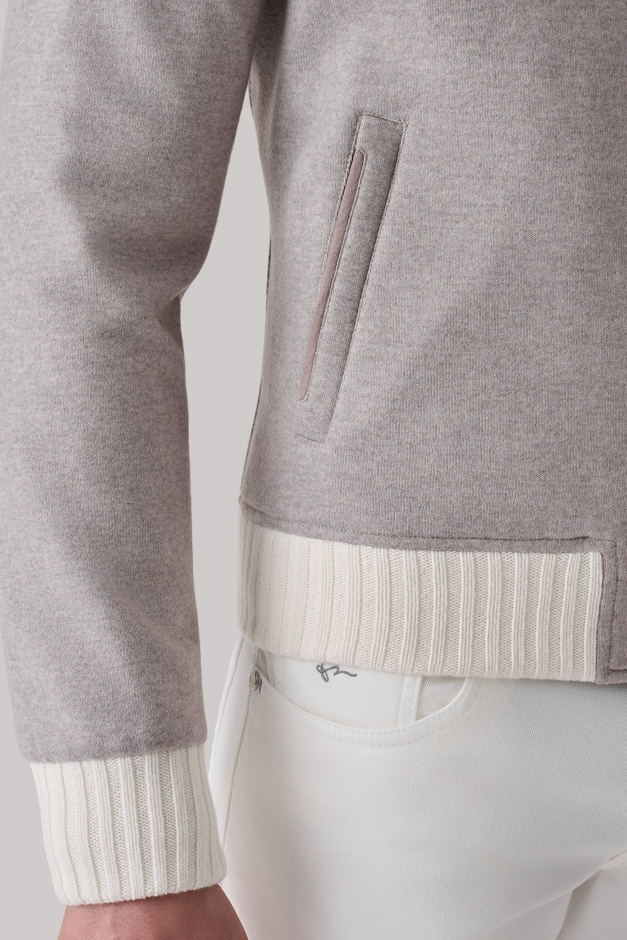 CONFORT Buttons Bomber Jacket in double-faced Ultimum cashmere® felt
