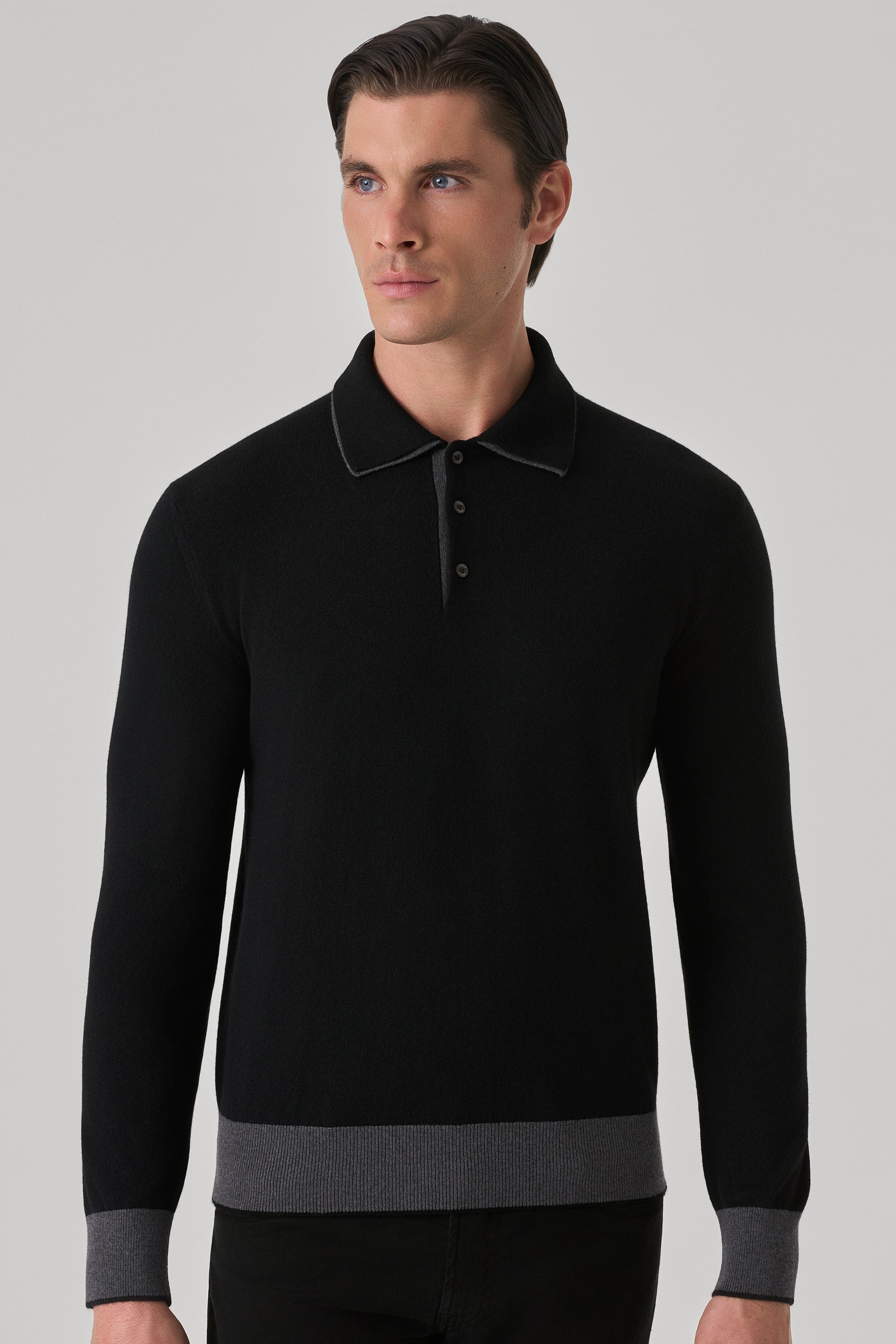 Pull en Ultimum cachemire à double col