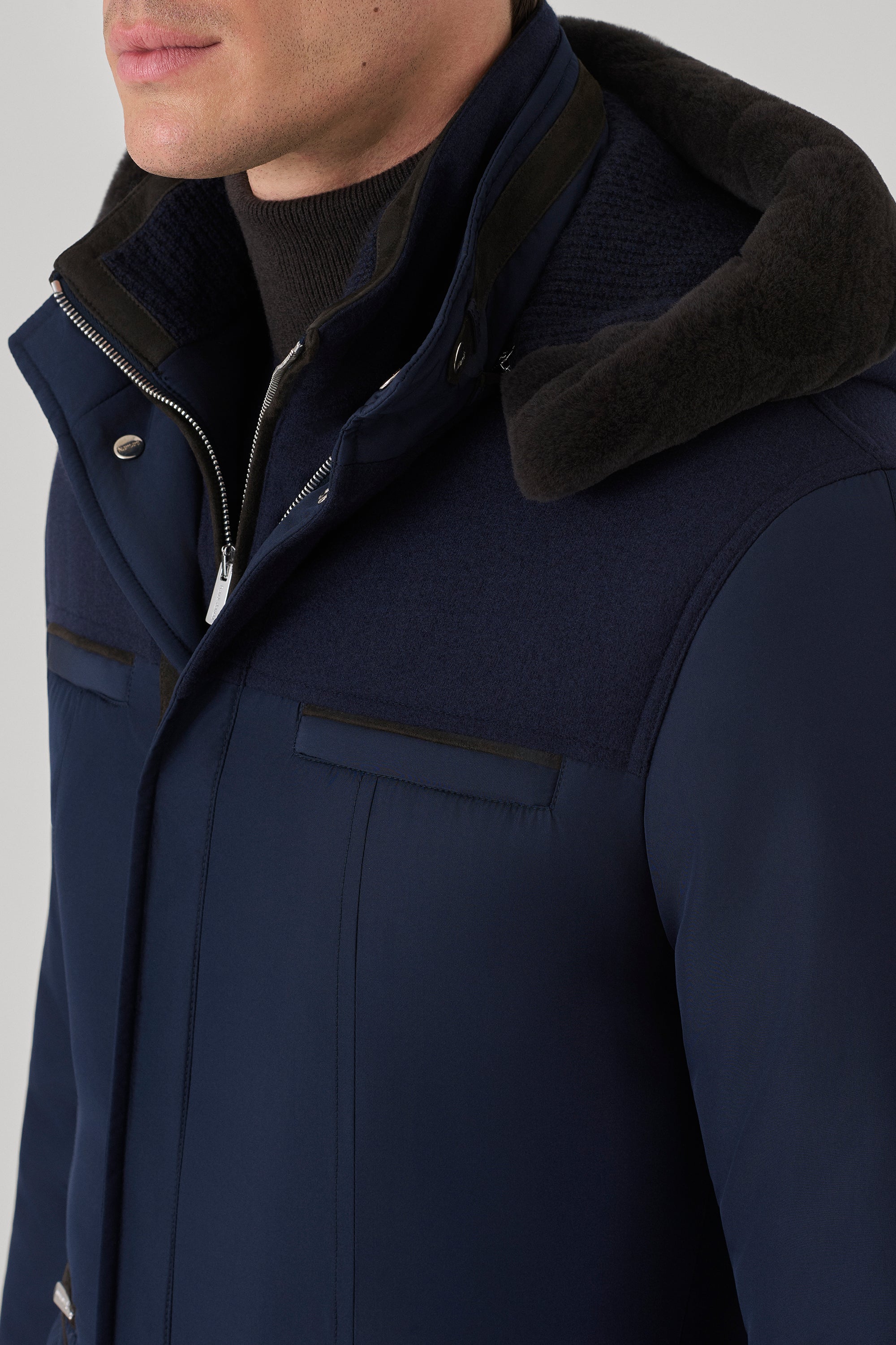 Parka Elvis en silk nylon ultra-light avec empiècement en ultimum cachemire