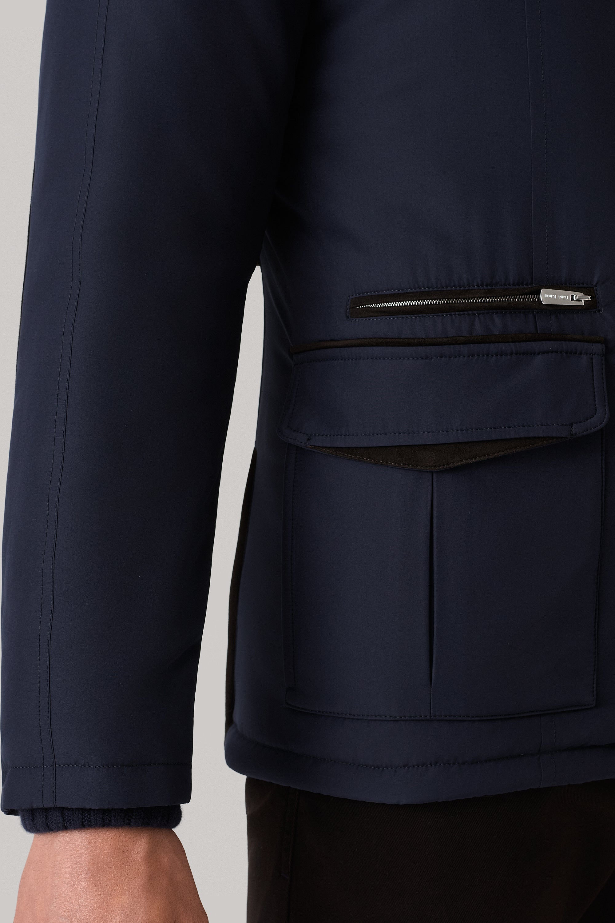Parka Elvis en silk nylon ultra-light avec empiècement en ultimum cachemire