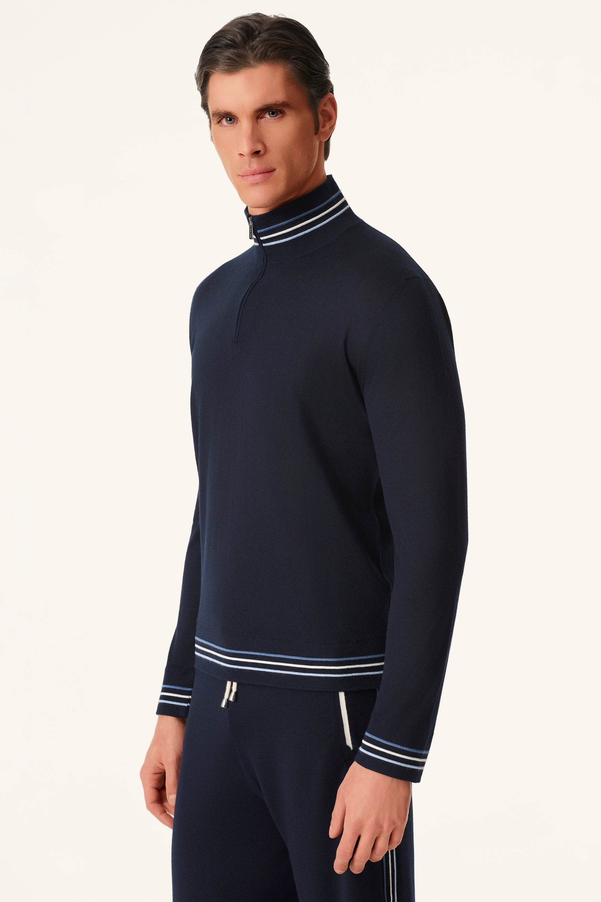 Pull FAVONIO OTTOMAN