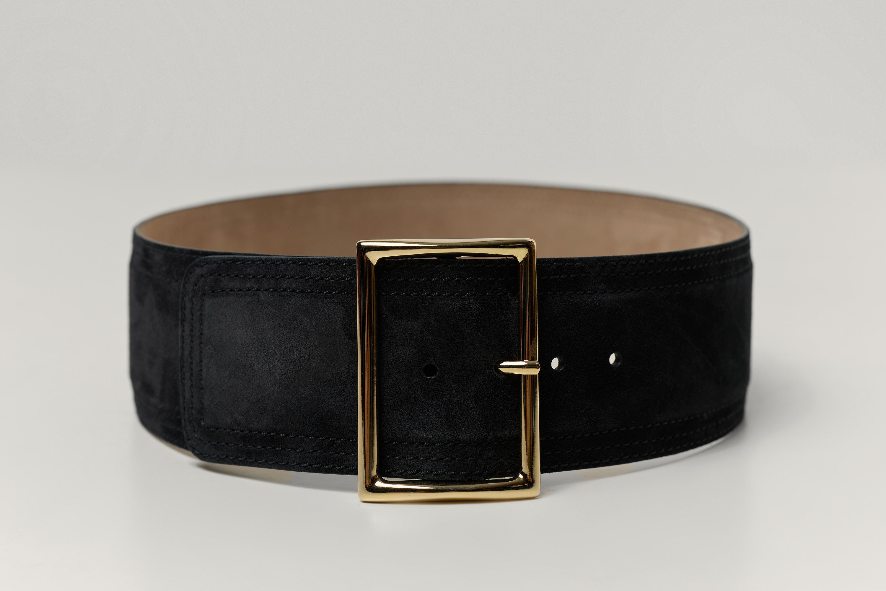Wide curved suede belt